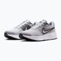 Férfi futócipő Nike Run Defy wolf grey/white/iron grey/black 3