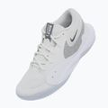 Női röplabdacipő Nike Hyperquick Court Flight SE smmit fehér/metál ezüst/tiszta platina 14