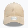 Női New Era Diamante Velour 9Forty New York Yankees baseball sapka világos bézs színben. 2