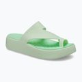 Női flip-flopok Crocs Getaway Platform Toe Loop jade tint 2