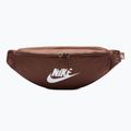 Nike Heritage 3 literes vesetáska fauna barna/fauna barna/summit fehér