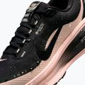 Női futócipő Nike Vomero 18 GORE-TEX black/crimson tint/black/black 11