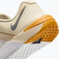 Férfi súlyemelő cipő Nike Metcon 10 light khaki/gold leaf/iron grey 9