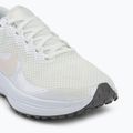Női futócipő Nike Revolution 8 sail/white/pencil point/chalk 7