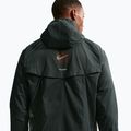 Férfi futódzseki Nike Stride Repel UV black spruce 5