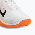 Női futócipő Nike ACG Zegama Trail summit fehér/phantom/biztonsági narancs/fekete 7