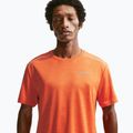Férfi futópóló Nike Miler Dri-Fit UV safety orange 4