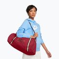 Női edzőtáska Nike Gym Club Retro 24 l tough red/mystic dates/mystic dates 9