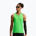 Férfi futó póló Nike Stride green spark