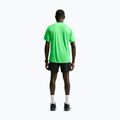 Férfi futó póló Nike Stride green spark 3