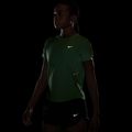 Női futó póló Nike Swift Dri-Fit illusion green 7