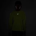 Férfi futó hosszú ujjú póló Nike Stride light lemon twist/grey fog 7