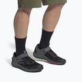 Férfi MTB kerékpáros cipő adidas FIVE TEN Trailcross Clip A mag fekete/szürke három/piros 3