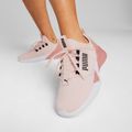 Női futócipő PUMA Retaliate Mesh rose dust/hibiscus flower/puma fekete 15