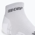 Férfi kompressziós futó zoknimęskie CEP Ultralight Low Cut carbon white 4