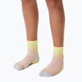 Zokni ASICS Performance Run Quarter neutral pink/huddle yellow 4
