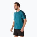 ASICS férfi futópóló Fujitrail Elite Top atlantis kék/szászöld 4