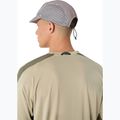ASICS Fujitrail rainstorm szürke/halvány sárgabarack baseball sapka 6