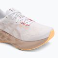ASICS Novablast 5 női futócipő fehér/fawn 7