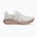 ASICS Novablast 5 női futócipő fehér/fawn 8