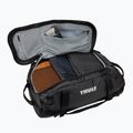 Thule Chasm 40 l utazótáska fekete 3