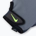 Férfi edző kesztyű Nike Essential szürke NLGC5-044 4