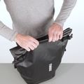 Thule Shield Pannier 13L kék 3204206 kerékpártartó csomagtartó csomagtartók 5