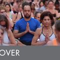 Jógaszőnyeg Gaiam Tie Dye kék 54844 8