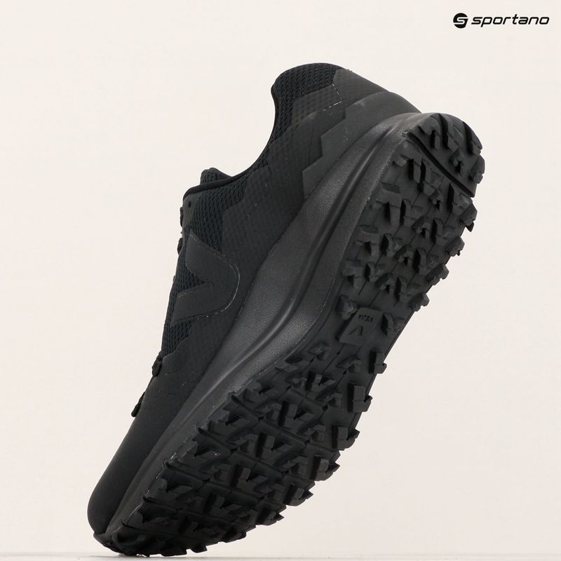 Férfi trekking cipő VEJA Fitz Roy Light black/black 13