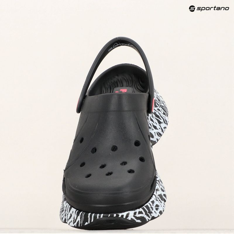 Női papucs SKECHERS JGoldcrown Max Cushioning Foamies Love True black 16