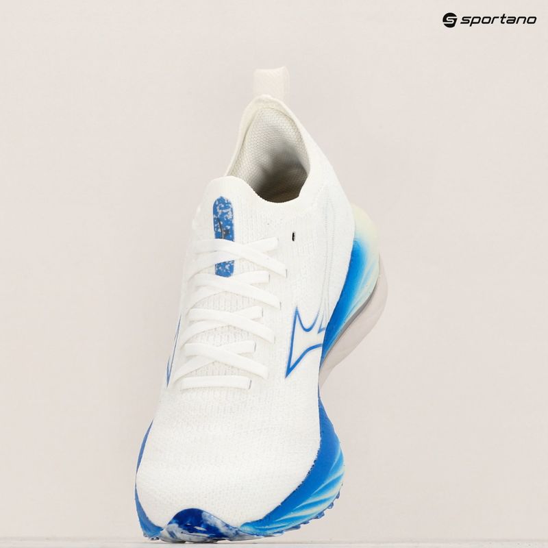 Női futócipő Mizuno Wave Neo Wind white/silver/peace blue 19
