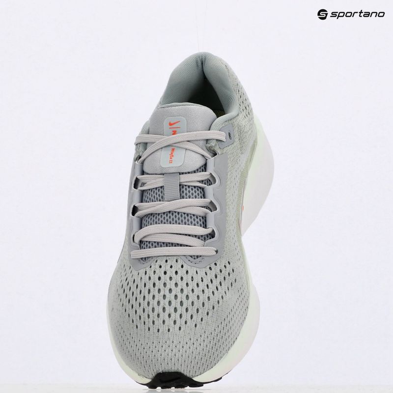 Női futócipő Nike Winflo 11 wolf grey/olive aura/lightpumice/metallicredbronze 9