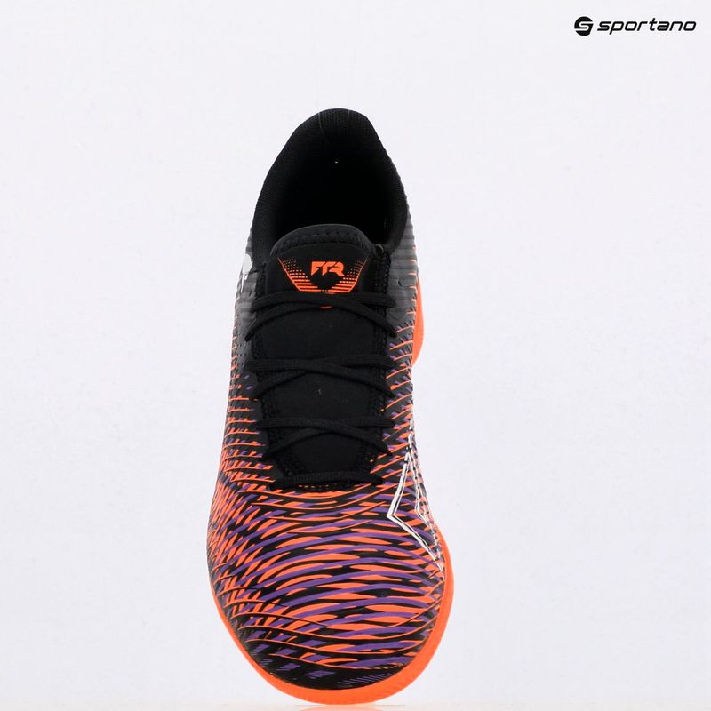 Férfi futballcipő PUMA Future 8 Play It puma fekete/ puma fehér/ izzó vörös 9