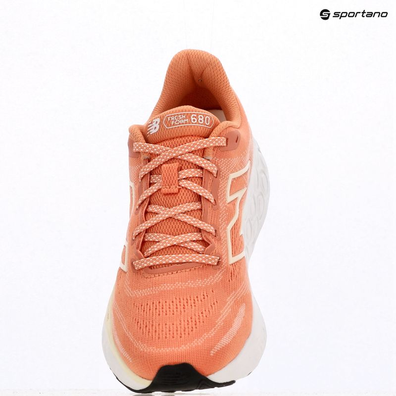 Női futócipő New Balance Fresh Foam 680 v8 őszibarack nektár 9