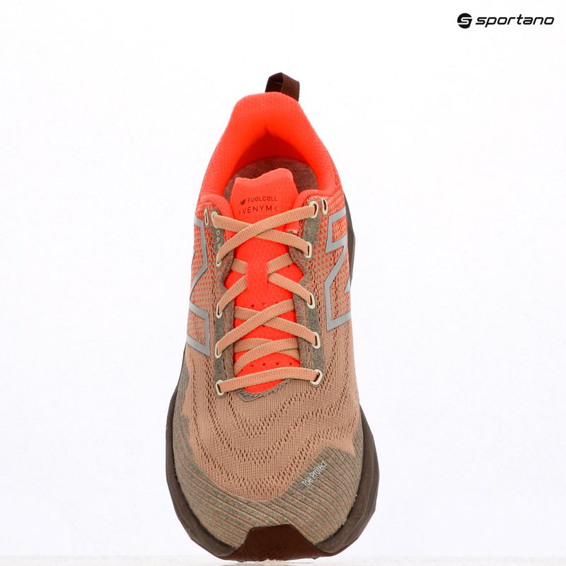 Férfi futócipő New Balance FuelCell Venym V1 urgent red 9
