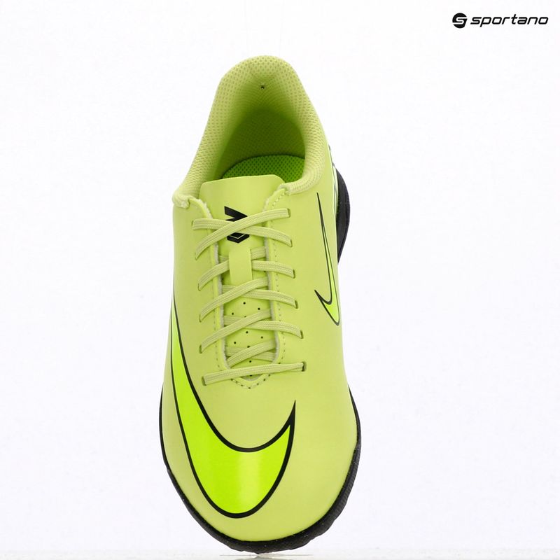 Gyerek focicipő Nike Mercurial Vapor 16 Club TF limelight/hyper crimson/volt 11