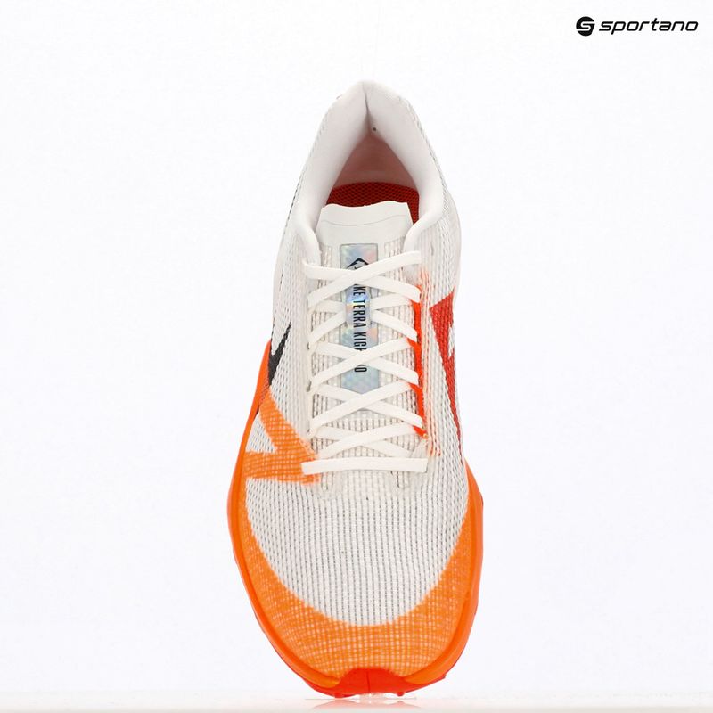 Férfi futócipő Nike Kiger 10 white/photon dust/total orange/black 10