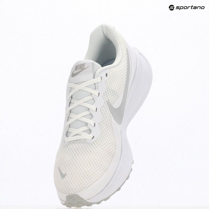 Férfi futócipő Nike Revolution 8 white/pure platinum 9