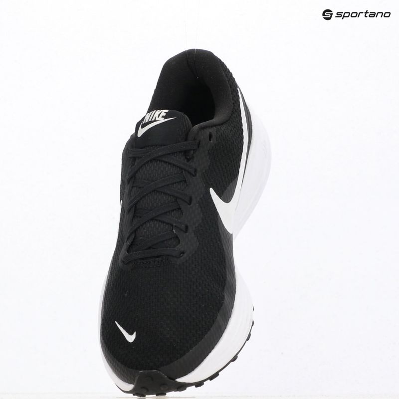 Női futócipő Nike Revolution 8 Extra Wide black/black/white 11