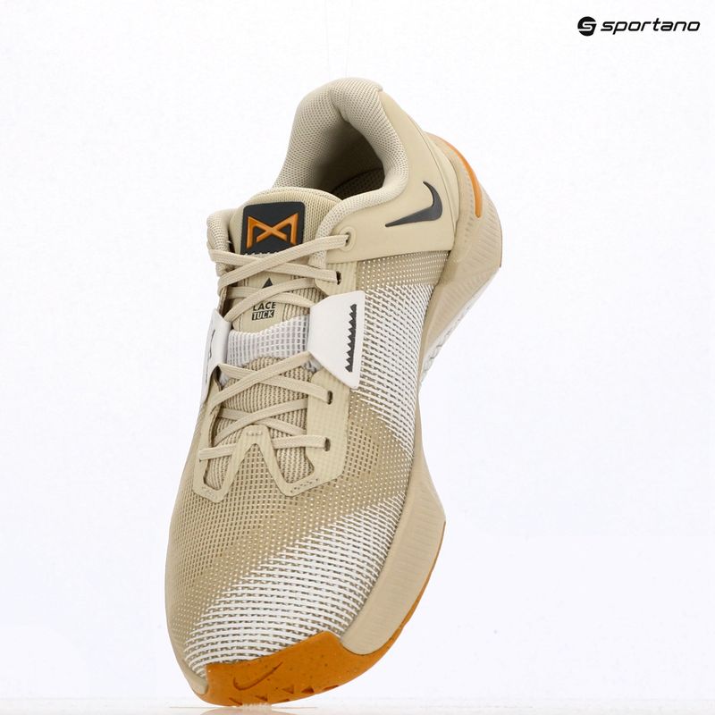 Férfi súlyemelő cipő Nike Metcon 10 light khaki/gold leaf/iron grey 12