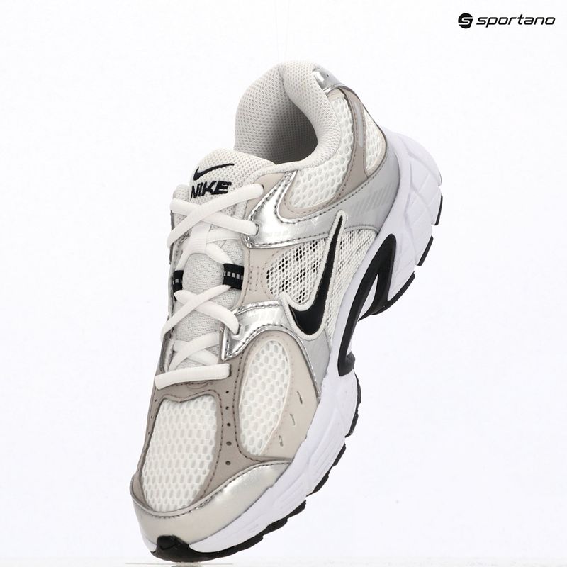 Gyerekcipők Nike V5 RNR white/vast grey/college grey/black 12