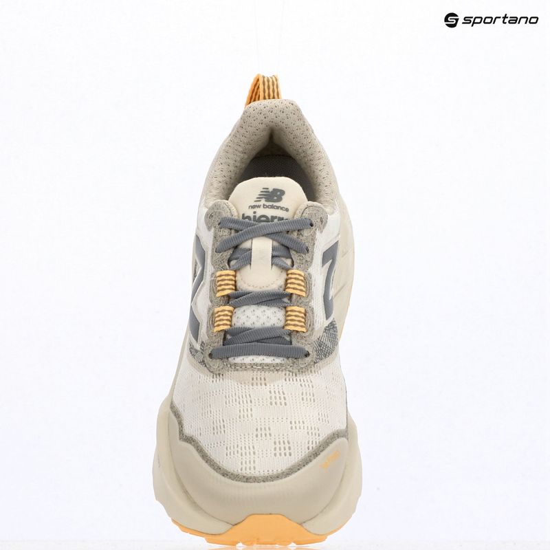 Női futócipő New Balance Fresh Foam X Hierro V9 sea salt/white peach 9