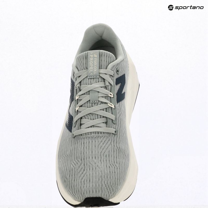 Férfi futócipő  New Balance FuelCell Propel v5 lone star grey/linen 9
