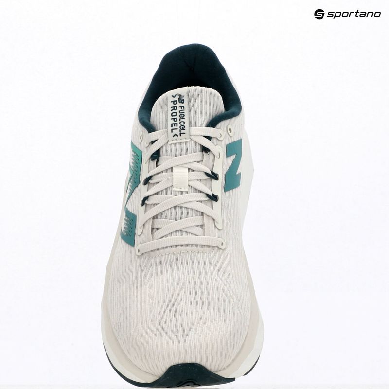 Férfi futócipő  New Balance FuelCell Propel v5 grey matter/team navy 9