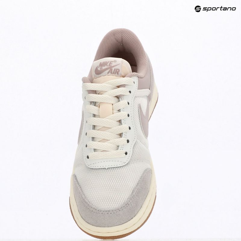 Női cipő Air Jordan Skyline Low summit white/neutral grey/particle rose 10