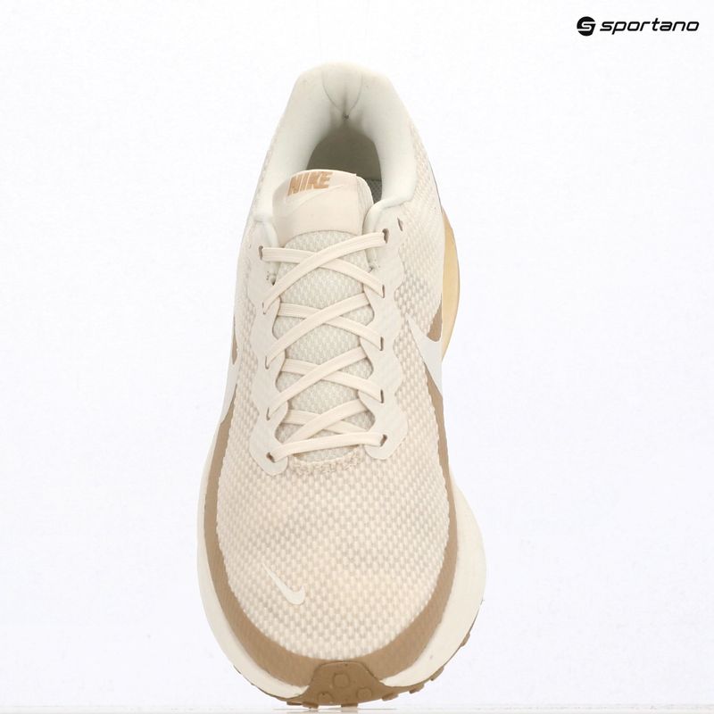 Férfi futócipő Nike Revolution 8 Extra Wide pale ivory/sanddrift/linen/sail 6