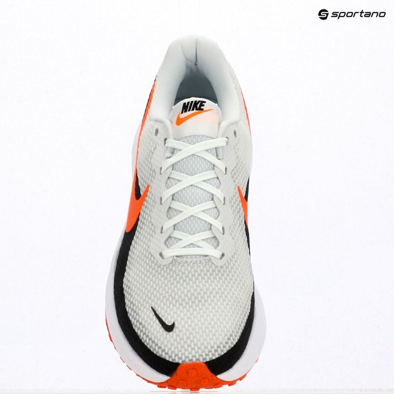 Férfi futócipő Nike Revolution 8 off white/white/black/total orange 6