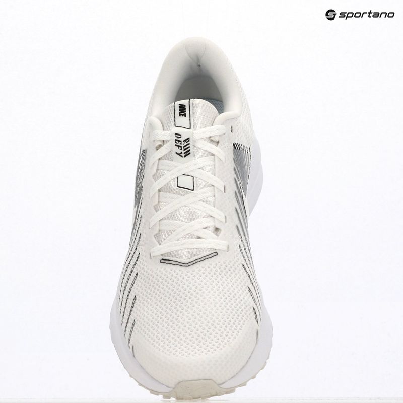 Férfi futócipő Nike Run Defy summit white/white/black/metallic silver 7