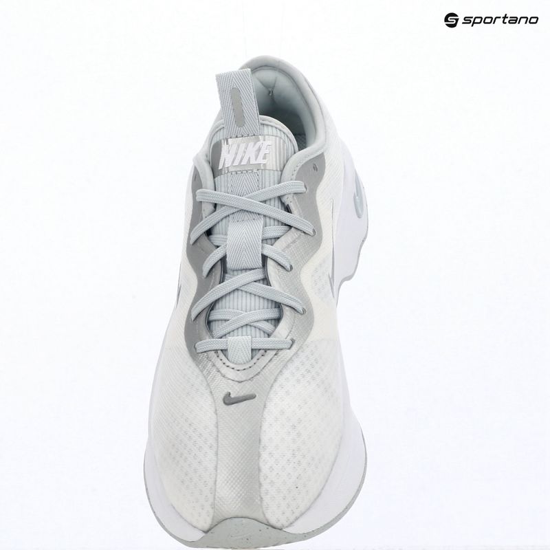 Női cipők Nike Motiva 2 white/pure platinum/metallic silver 10
