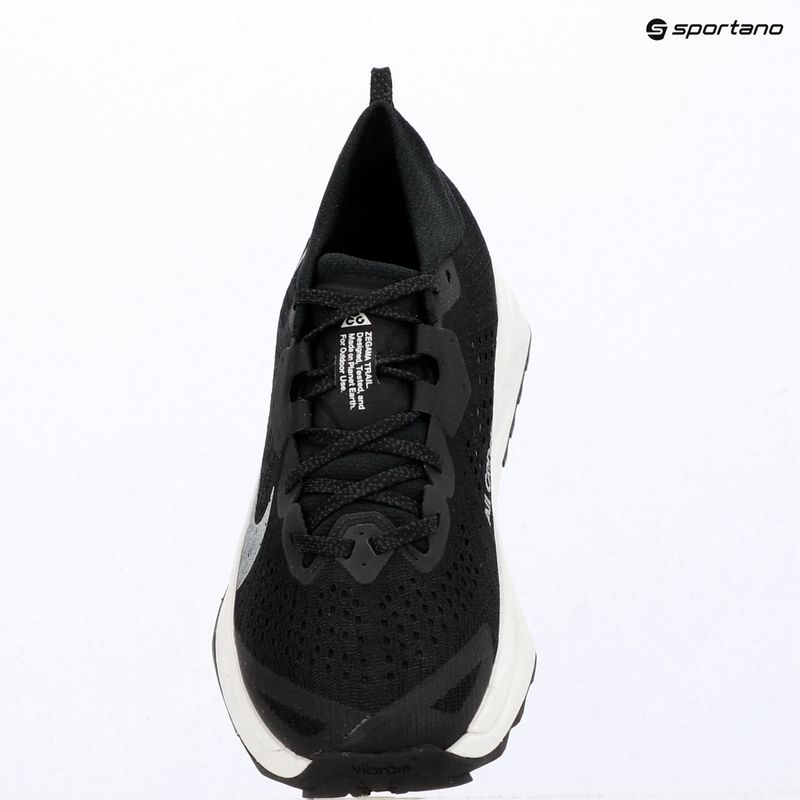 Nike ACG Zegama Trail női futócipő fekete/safety narancs/summit fehér 9